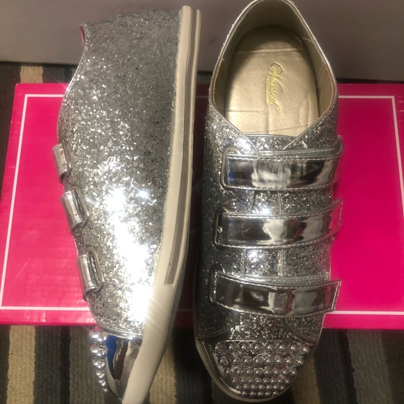 Silver sparkle sneakers - Picture 3 of 7